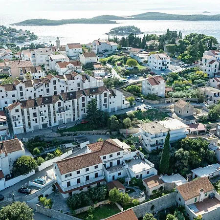 Barcot Hvar Town