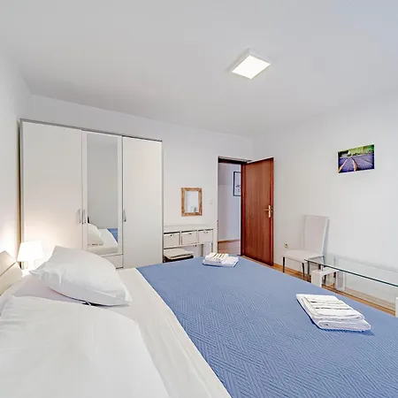 Barcot Apartment