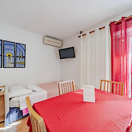 Barcot Apartment