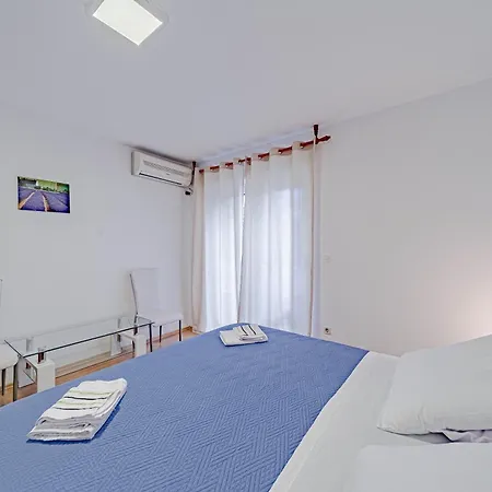 Barcot Apartment *
