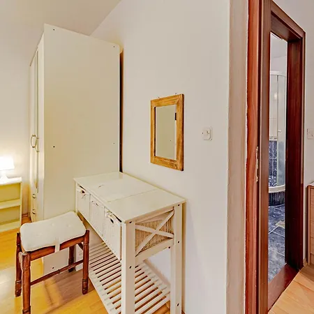 Apartment Barcot