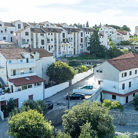 Barcot Апартаменти